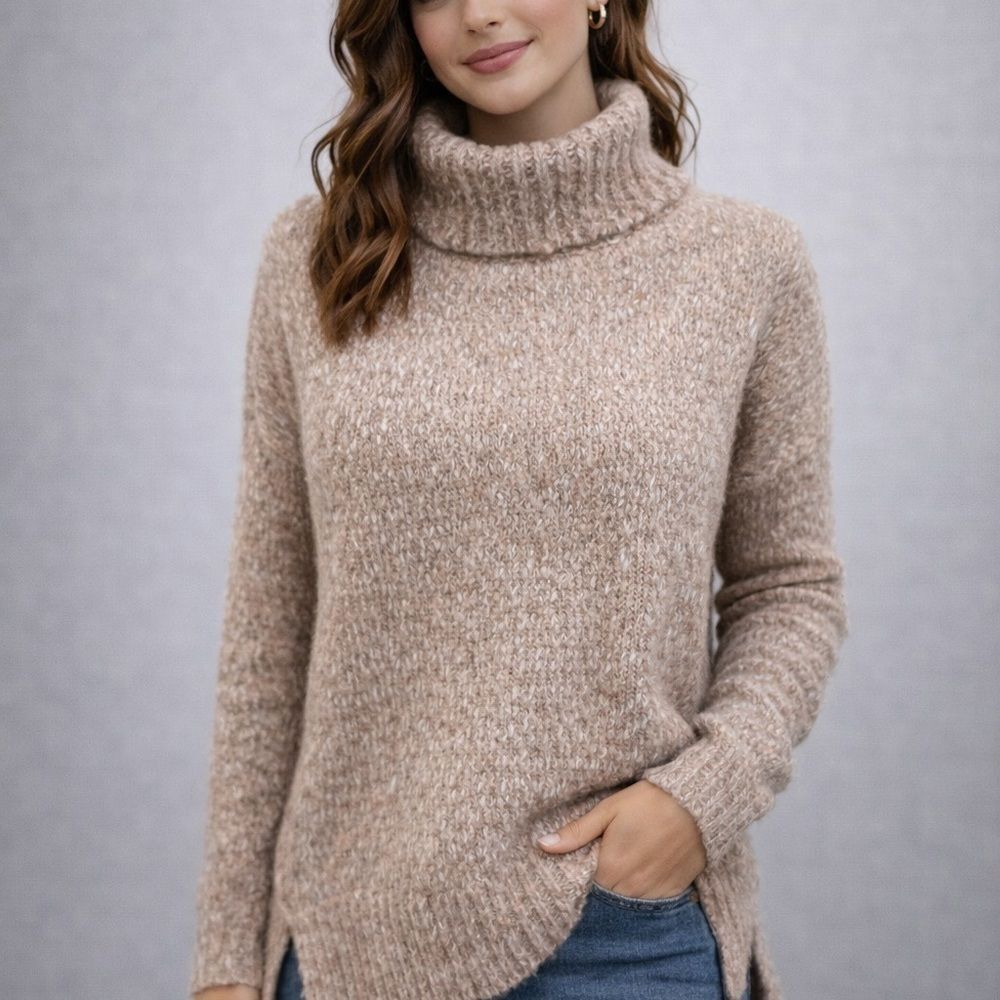 Forever 21 Beige Knit Turtleneck Sweater | Size M | Like New